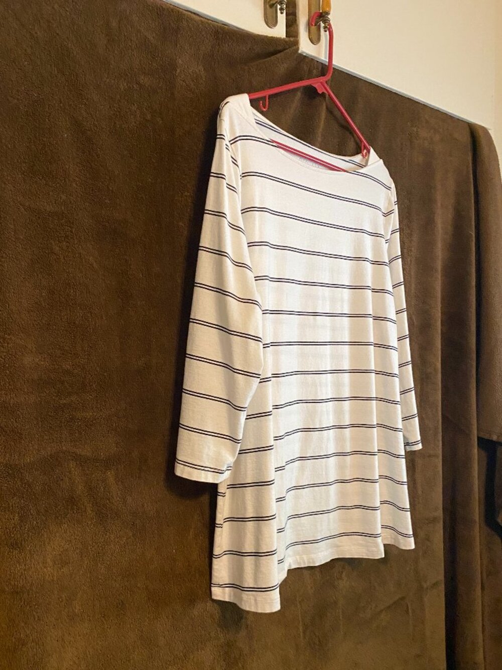 Warm & Cozy, Ava & Viv, 3/4 length sleeve, white w/black stripes tunic, size 1X